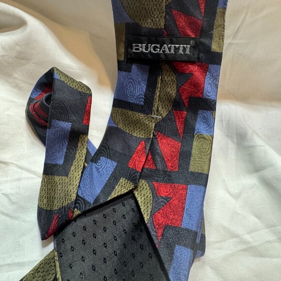 Bugatti 100 Percent Italian Silk Geometric Pattern Neck Tie - Picture 1 of 4